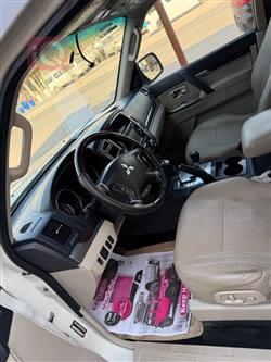 ميتسوبيشي باجيرو